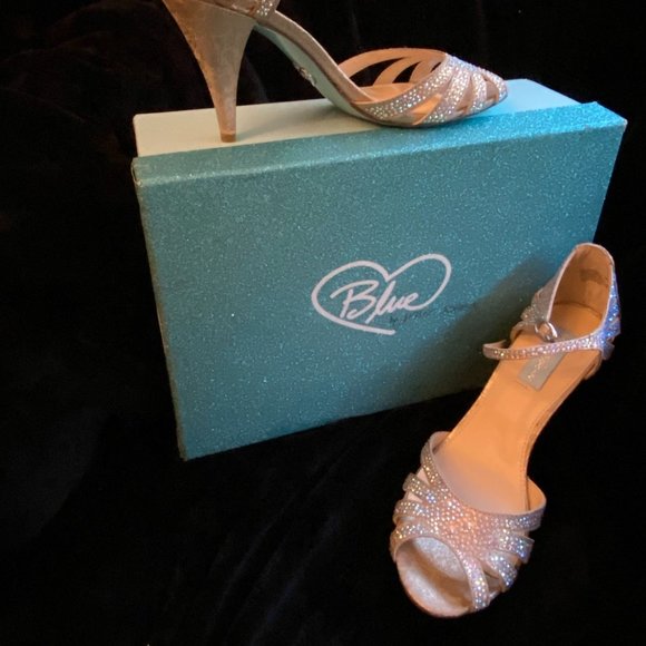 Betsey Johnson SB-Sweet Champ Fab heels - Size 7.5 - Picture 1 of 5